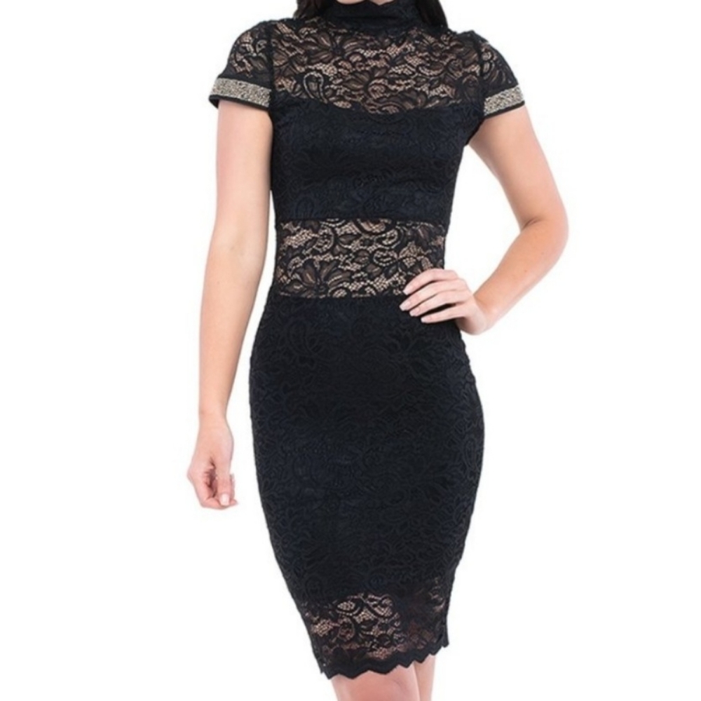 Womens lace black bodycon dress. Size large.